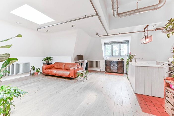 2 Bedroom Flat For Sale In Sydenham Hill, Sydenham, London, SE26