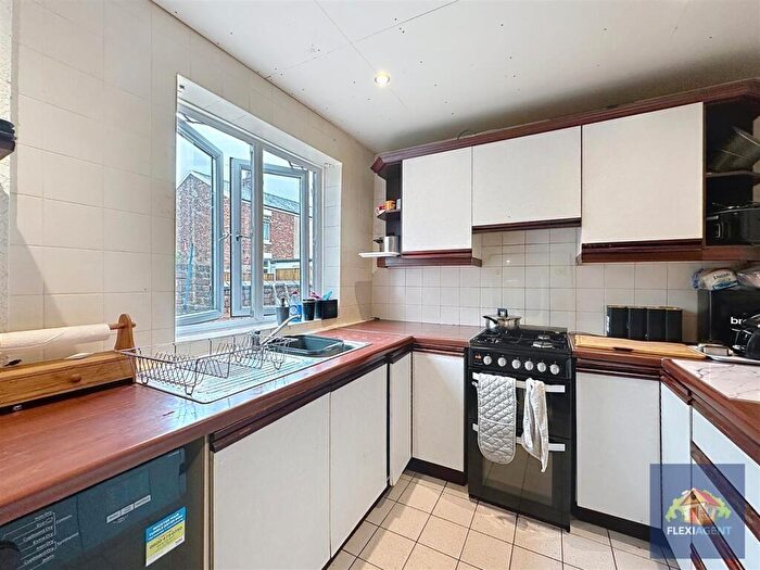 3 Bedroom Terraced House For Sale In Warwick Street, Southport, PR8