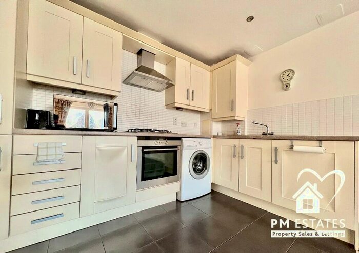 2 Bedroom Apartment To Rent In John Dyde Close, Bishop's Stortford, Hertfordshire, CM23