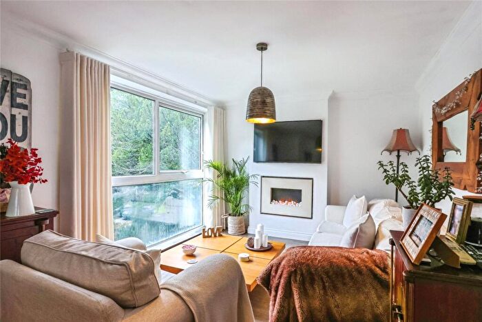 2 Bedroom Flat For Sale In Christchurch Road, Bournemouth, Dorset, BH1