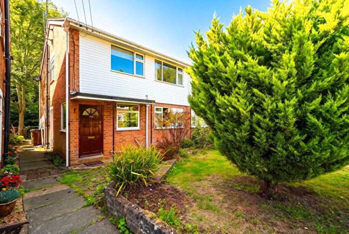 2 Bedroom Maisonette For Sale In Atherstone Close, Shirley, B90