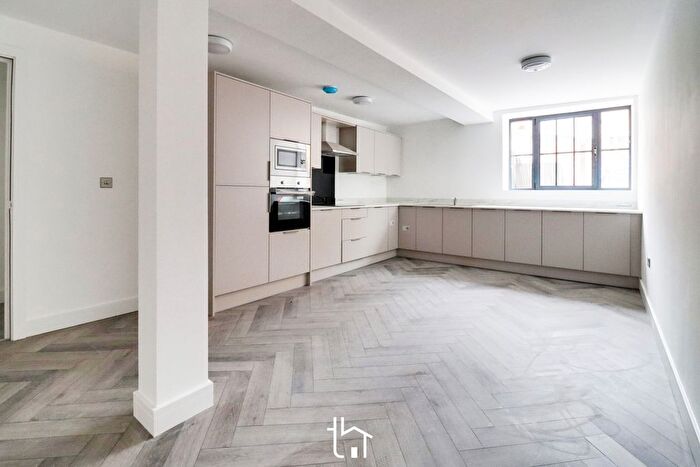 2 Bedroom Flat To Rent In Canal Street, Wigston, LE18