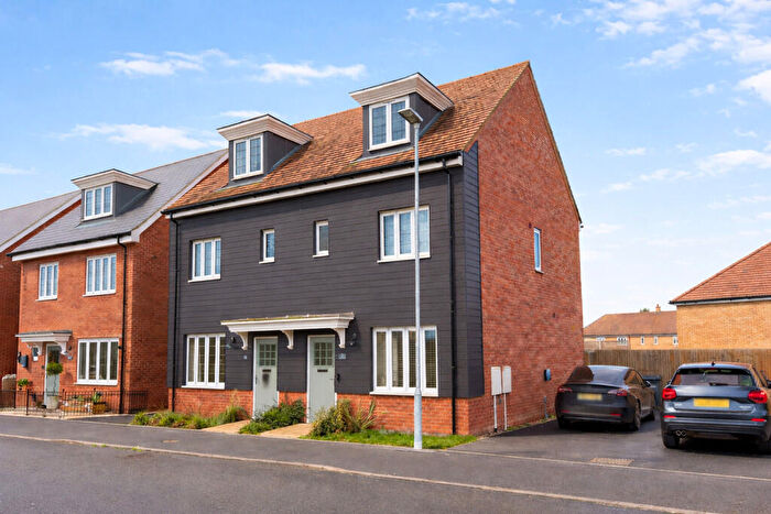 3 Bedroom Semi Detached House For Sale In Poppy Lane, Feering, CO5