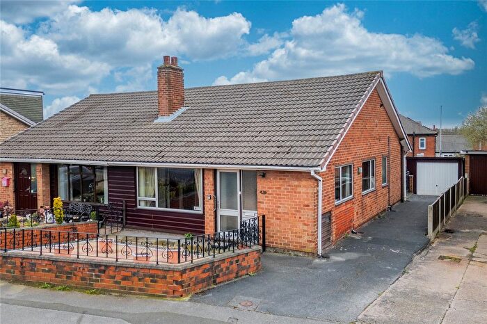 2 Bedroom Bungalow For Sale In Ryedale Way, Tingley, Wakefield, WF3