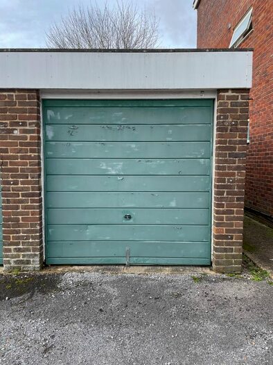 Property To Rent In Centurion Close, Salisbury, SP2