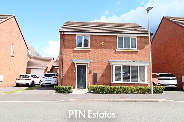 4 Bedroom Detached House For Sale In Coach Mews, Kingswinford, DY6