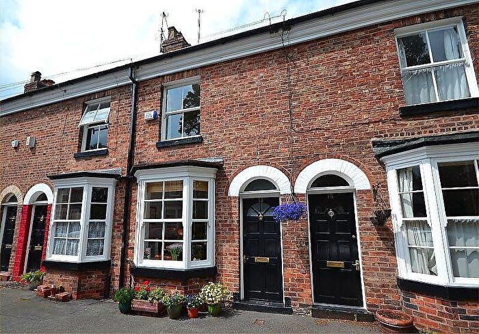 2 Bedroom Terraced House To Rent In Knight Street, Didsbury, M20