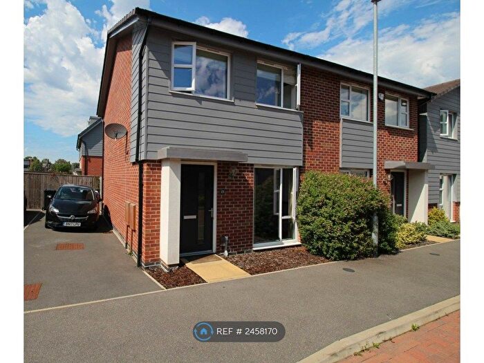 4 Bedroom Semi-Detached House To Rent In Autumn Way, Beeston, Nottingham, NG9