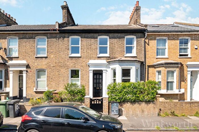 4 Bedroom Terraced House For Sale In Malpas Road, London, SE4