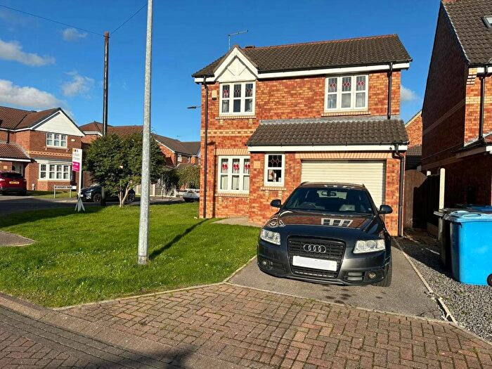 3 Bedroom Detached House For Sale In Bradgate Park, Kingswood, Hull, HU7