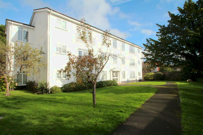 1 Bedroom Flat To Rent In St. Botolphs Road, Worthing, BN11