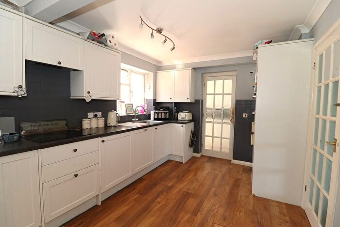 2 Bedroom End Of Terrace House For Sale In Millfield, Ninfield, Battle, TN33