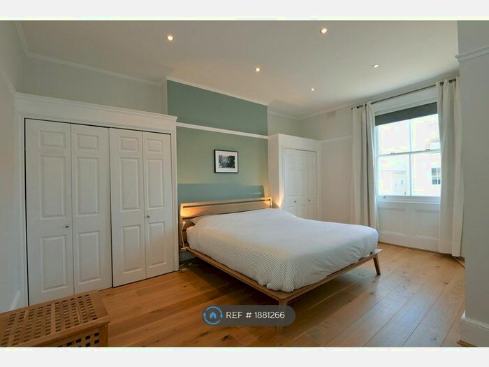 2 Bedroom Flat To Rent In Hampstead Hill Gardens, London, NW3