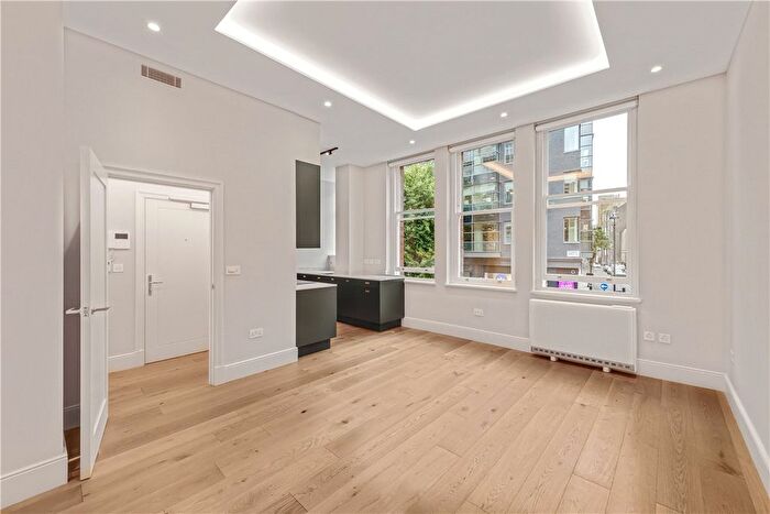 2 Bedroom Flat To Rent In Wigmore Street, Marylebone, London, W1U