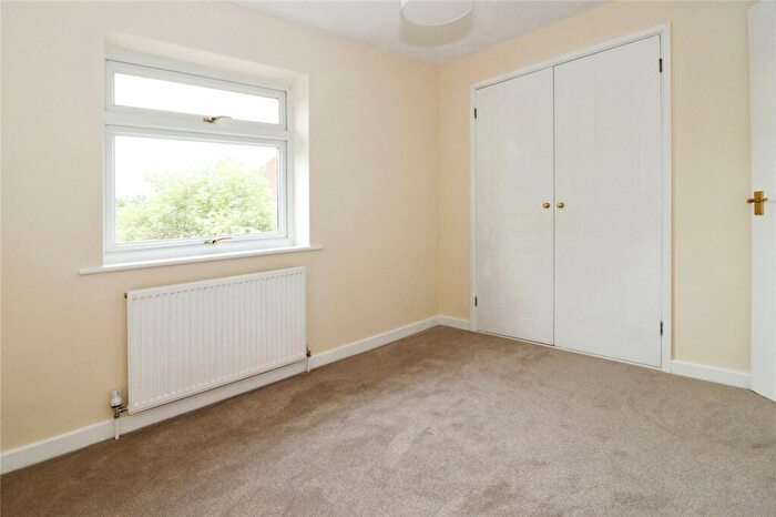 3 Bedroom Terraced House For Sale In Elizabeth Way, Mangotsfield, Bristol, BS16