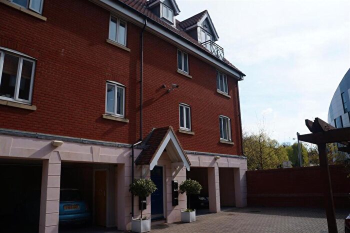 2 Bedroom Apartment To Rent In Neptune Square, Ipswich, IP4