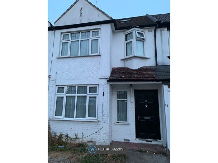 4 Bedroom Terraced House To Rent In The Grange, Wembley, HA0