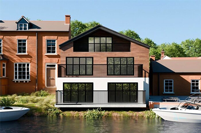 2 Bedroom Apartment For Sale In Yarmouth Road, Thorpe St Andrew, Norwich, NR7