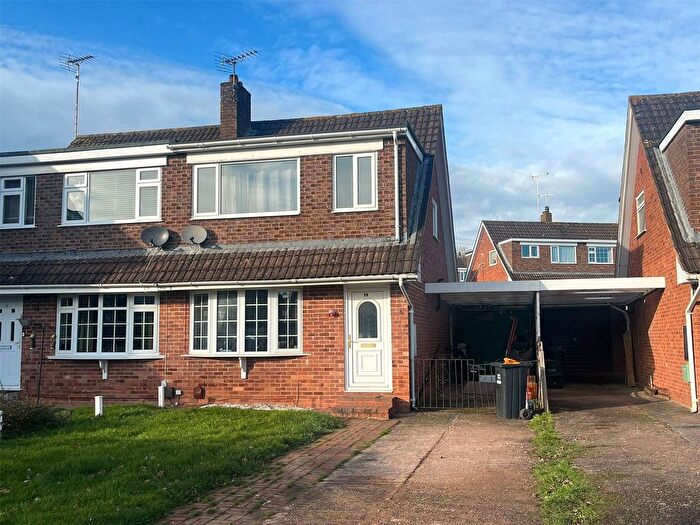 3 Bedroom Semi Detached House For Sale In Willow Walk, Crediton, Devon, EX17