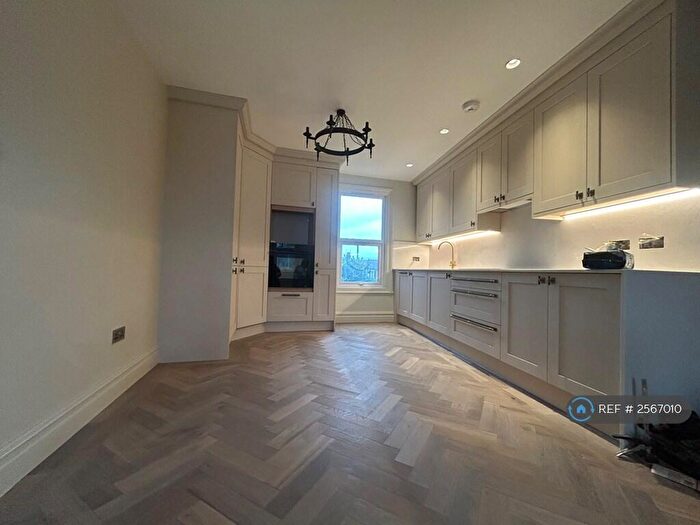 2 Bedroom Maisonette To Rent In Richmond Road, London, N2