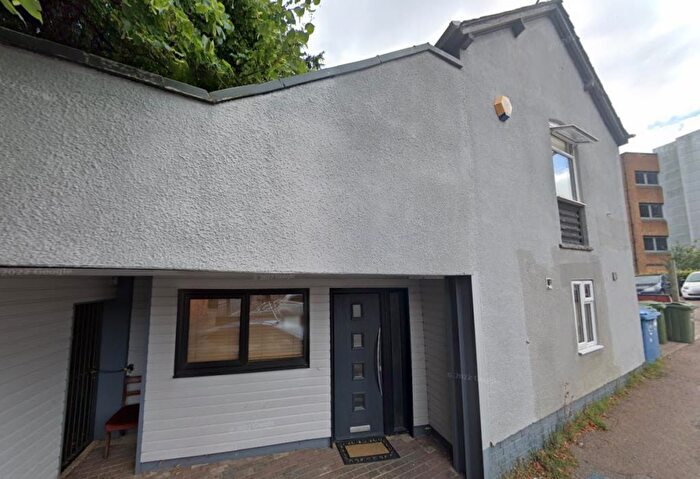 8 Bedroom Detached House For Sale In Banbury, Oxfordshire, OX16