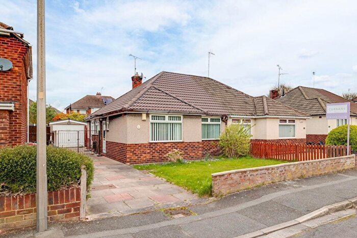 2 Bedroom Semi-Detached Bungalow For Sale In Whitby Avenue, Chester, CH2