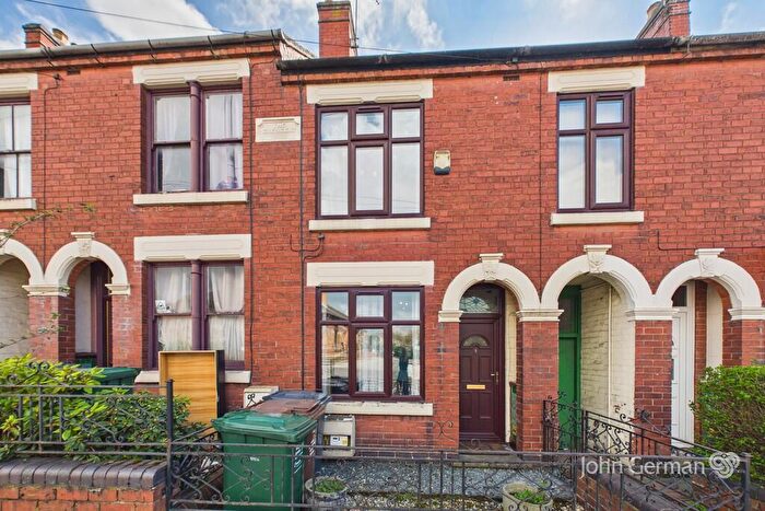 3 Bedroom Terraced House For Sale In High Street, Newhall, DE11