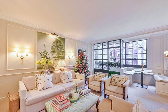 1 Bedroom Flat For Sale In Chelsea Manor Street, Chelsea, London, SW3