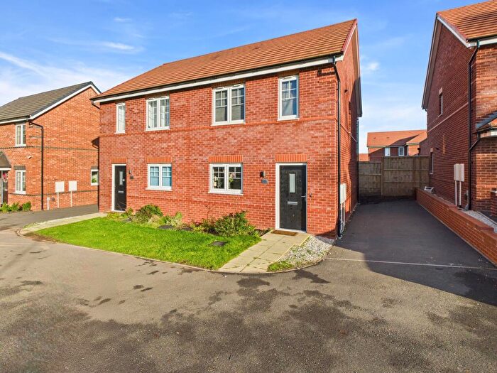 3 Bedroom Semi-Detached House For Sale In Moss Close, Mickleover, DE3