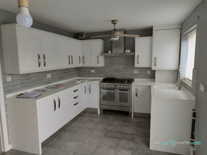 3 Bedroom Semi-Detached House To Rent In Mulberry Close, Darfield, Barnsley, S73