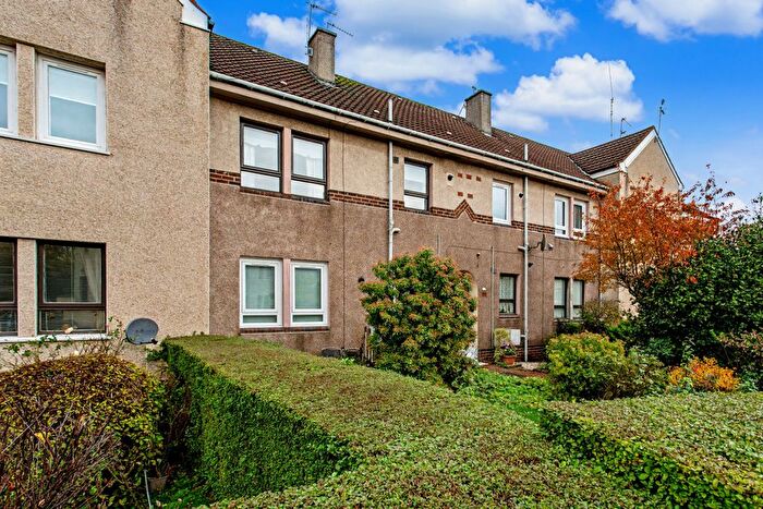 1 Bedroom Cottage For Sale In / Brabloch Crescent, Paisley, PA3