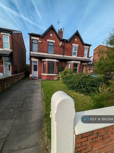 2 Bedroom Semi-Detached House To Rent In Old Park Lane, Southport, PR9