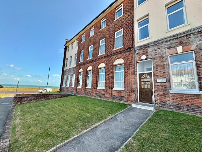 2 Bedroom Flat To Rent In Leicester Avenue, Cliftonville, Margate, Kent, CT9