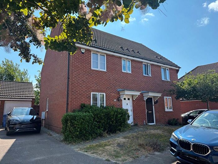 Property For Sale In Maylam Gardens, Sittingbourne, Kent, ME10