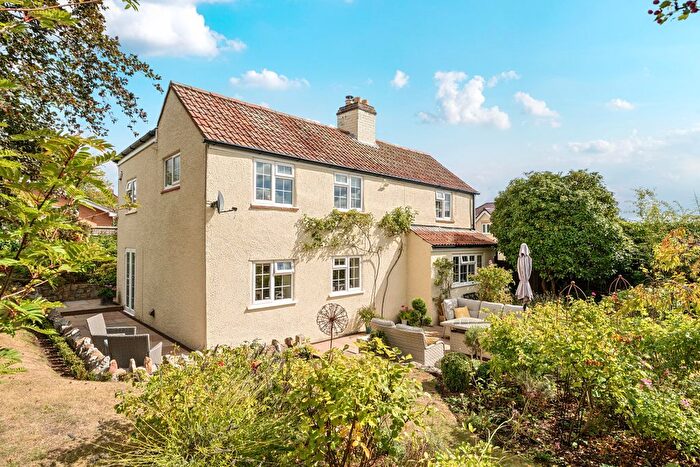 4 Bedroom Detached House For Sale In Middleway, Taunton, TA1