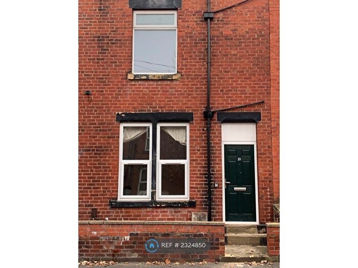 1 Bedroom Flat To Rent In Armley, Leeds, LS12