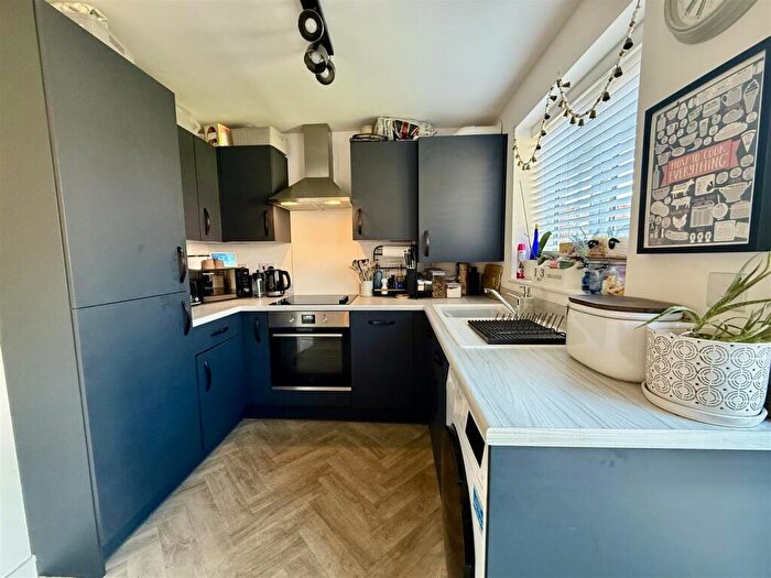 3 Bedroom Town House For Sale In Raspberry Grove, Darlington, DL1