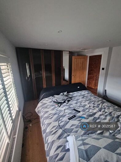 2 Bedroom Terraced House To Rent In Rogers Lane, Slough, SL2