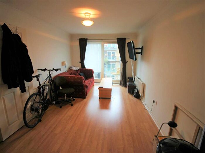 1 Bedroom Flat To Rent In Alexandra Wharf, Darwen Place, London, E2
