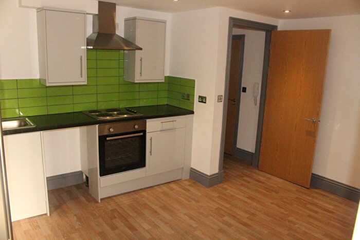 2 Bedroom Flat To Rent In Walter Road, Swansea, SA1