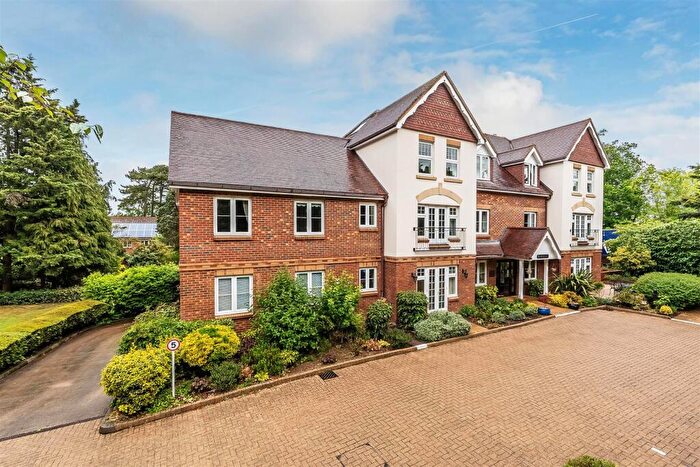 1 Bedroom Retirement Property For Sale In Epsom Road, Leatherehad, KT22