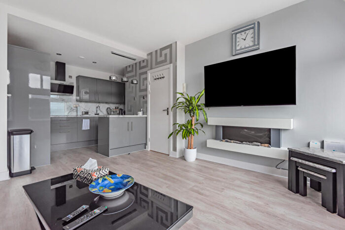 2 Bedroom Apartment To Rent In City Heights, Victoria Bridge Street, Salford, Lancashire, M3