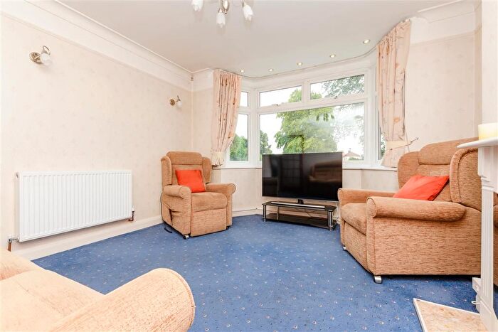 3 Bedroom Semi-Detached House For Sale In Wickham Street, Welling, Kent, DA16