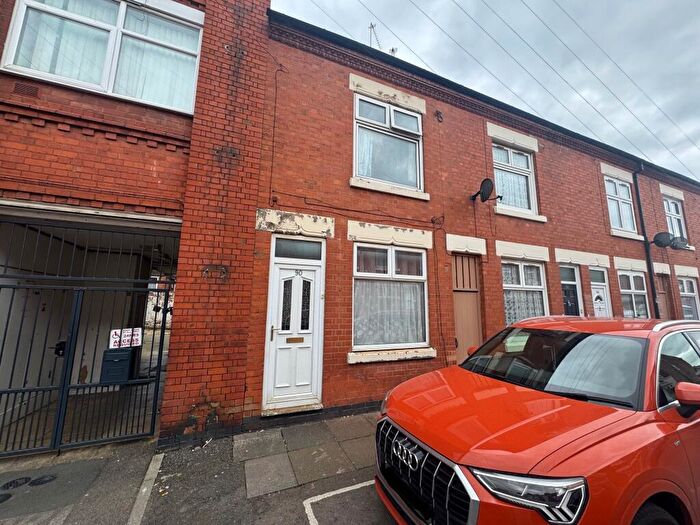 3 Bedroom Terraced House To Rent In Moores Road, Leicester, LE4
