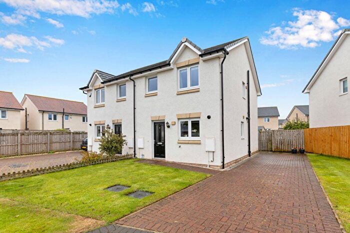 3 Bedroom Semi-Detached House For Sale In Bonaille Drive, Bilston, EH25