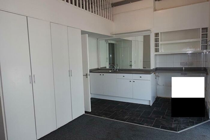 Studio To Rent In Jevington Gardens, Eastbourne, BN21