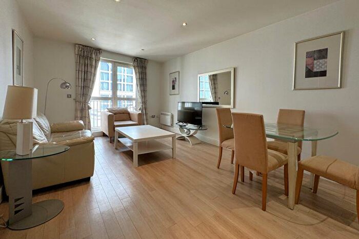 1 Bedroom Flat To Rent In Pepys Street, City Of London, EC3N