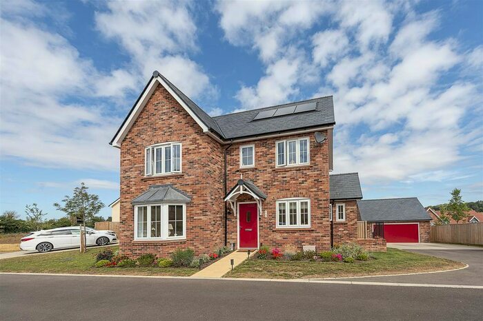 4 Bedroom Detached House For Sale In Chime Dell, Whitwell, Hitchin, SG4