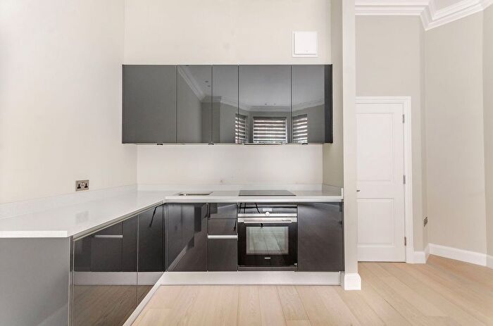 1 Bedroom Flat To Rent In Rosary Gardens, South Kensington, London, SW7