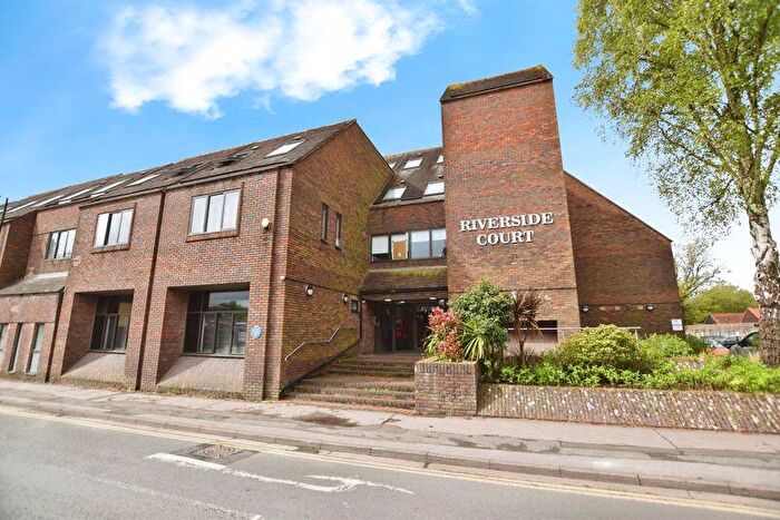 2 Bedroom Flat To Rent In Castle Street, Salisbury, SP1